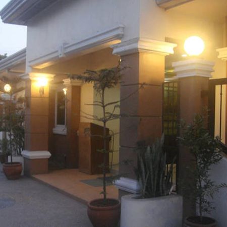 Balibago Villa Hotel Angeles Buitenkant foto