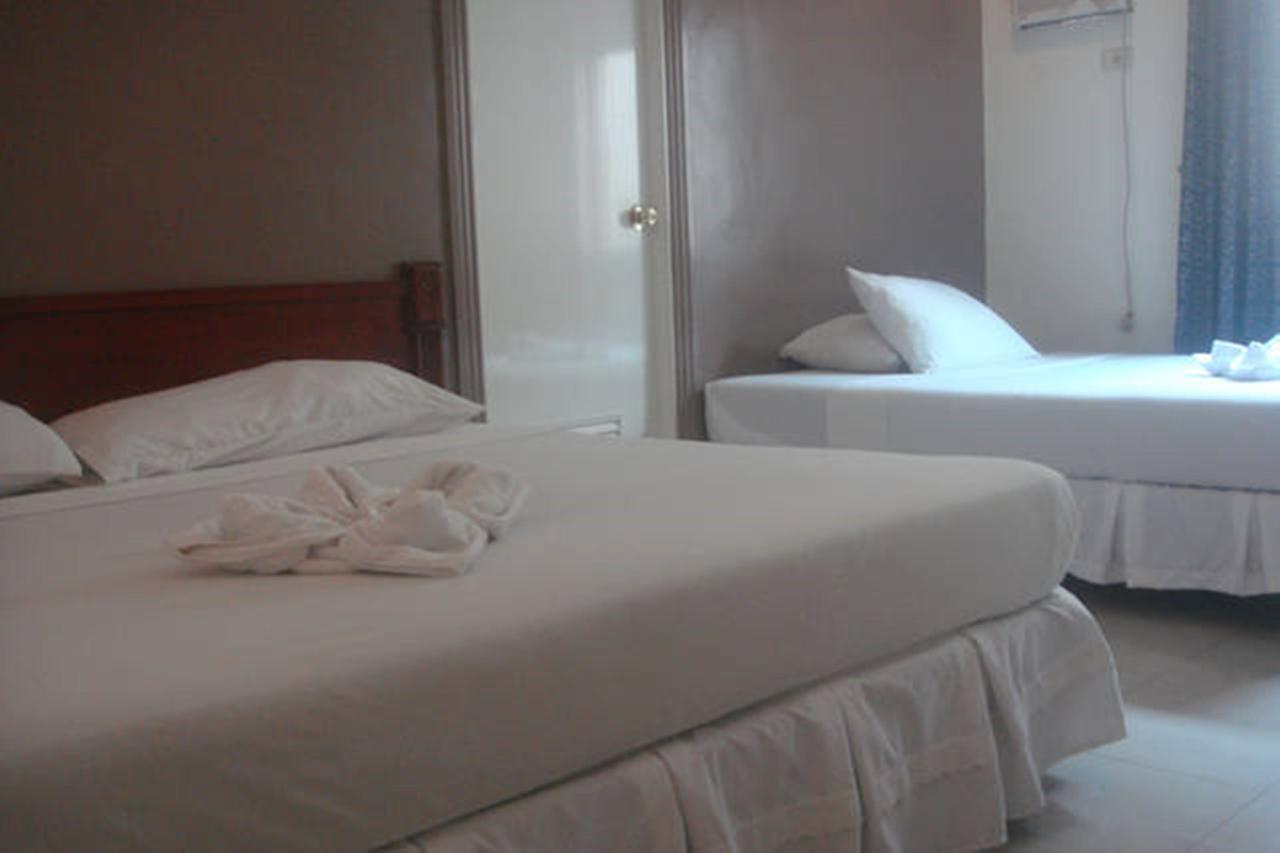 Balibago Villa Hotel Angeles Buitenkant foto