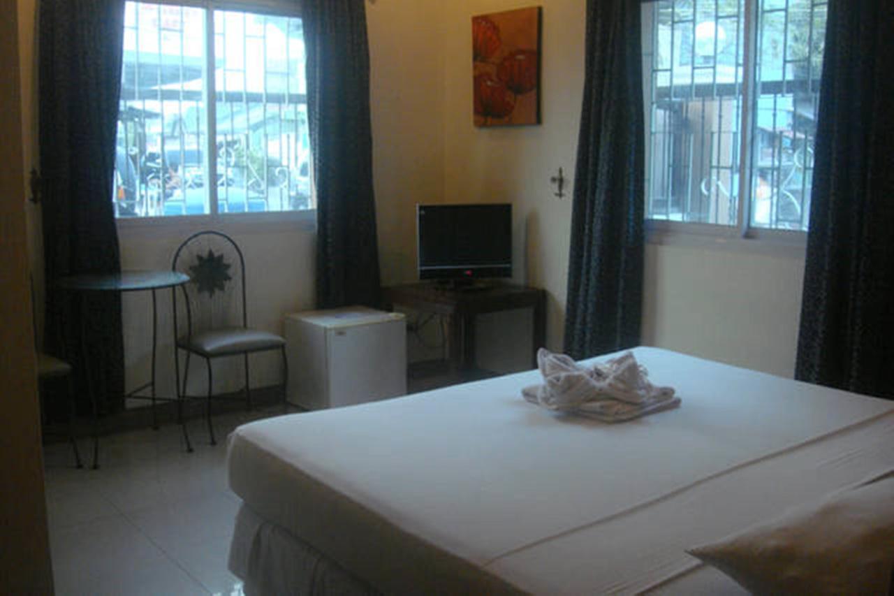 Balibago Villa Hotel Angeles Buitenkant foto