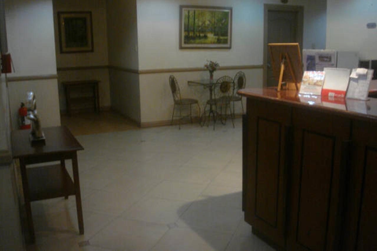 Balibago Villa Hotel Angeles Buitenkant foto