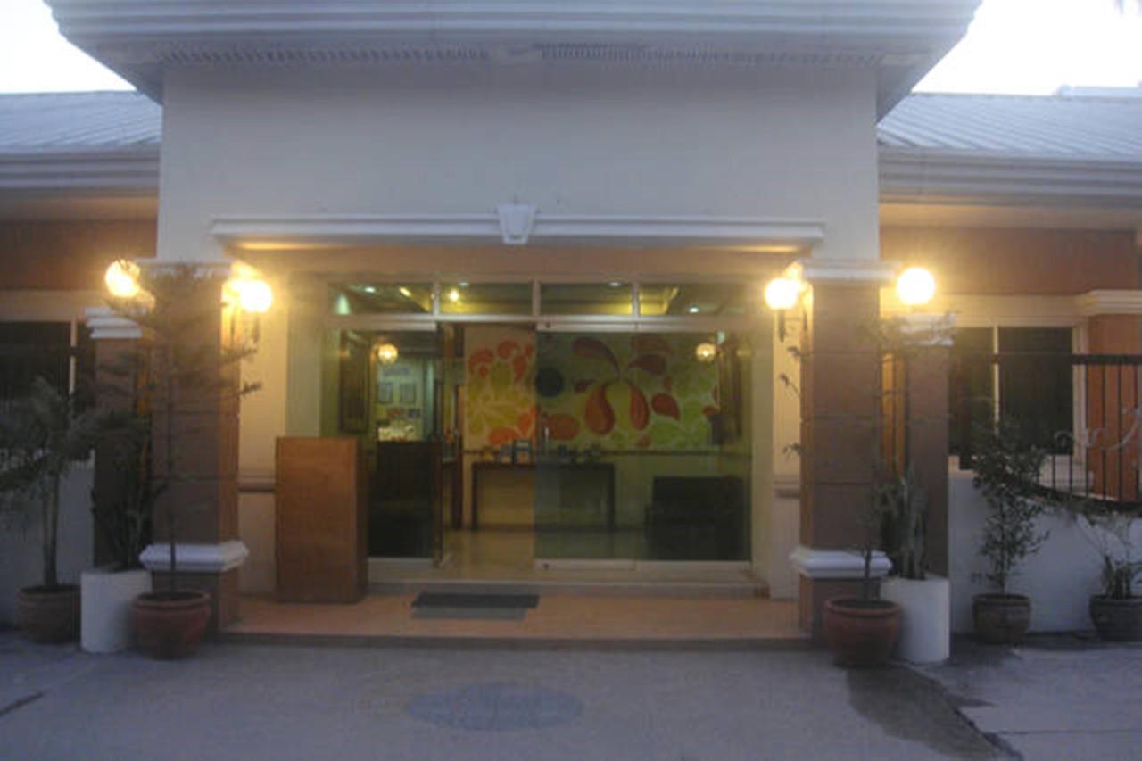 Balibago Villa Hotel Angeles Buitenkant foto